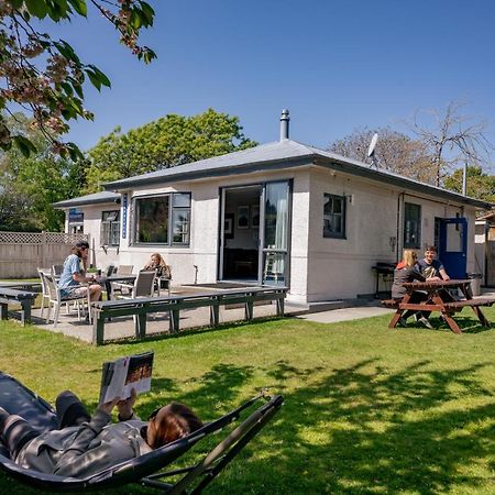 Хостел Mountain View Backpackers Ванака Экстерьер фото