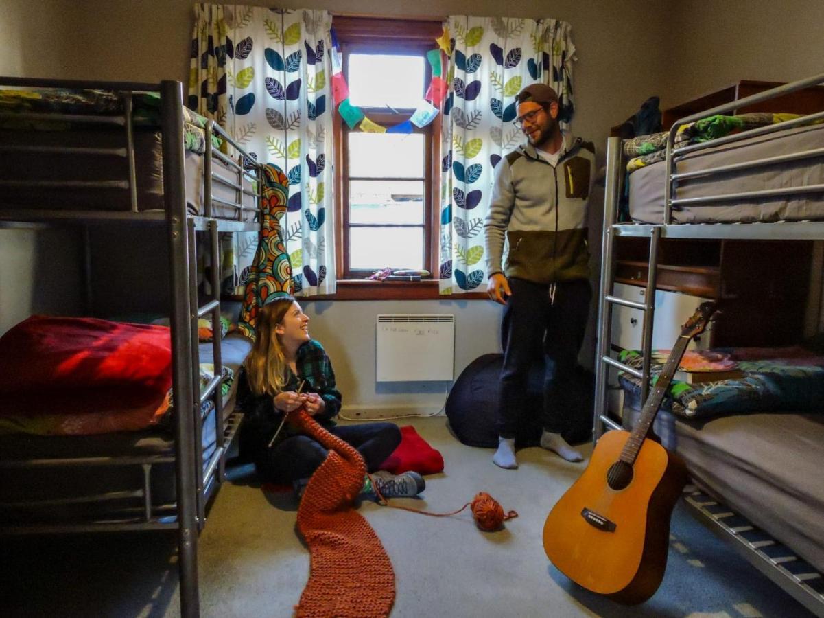 Хостел Mountain View Backpackers Ванака Экстерьер фото