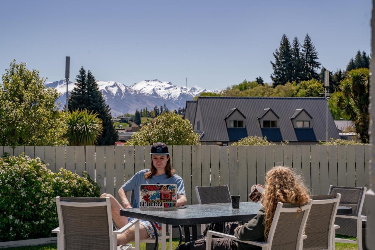 Хостел Mountain View Backpackers Ванака Экстерьер фото