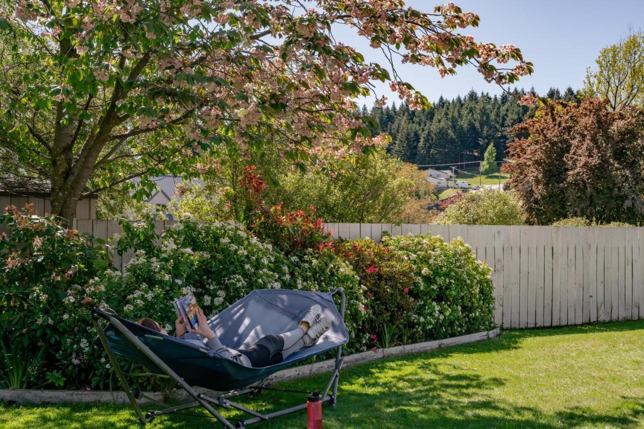 Хостел Mountain View Backpackers Ванака Экстерьер фото