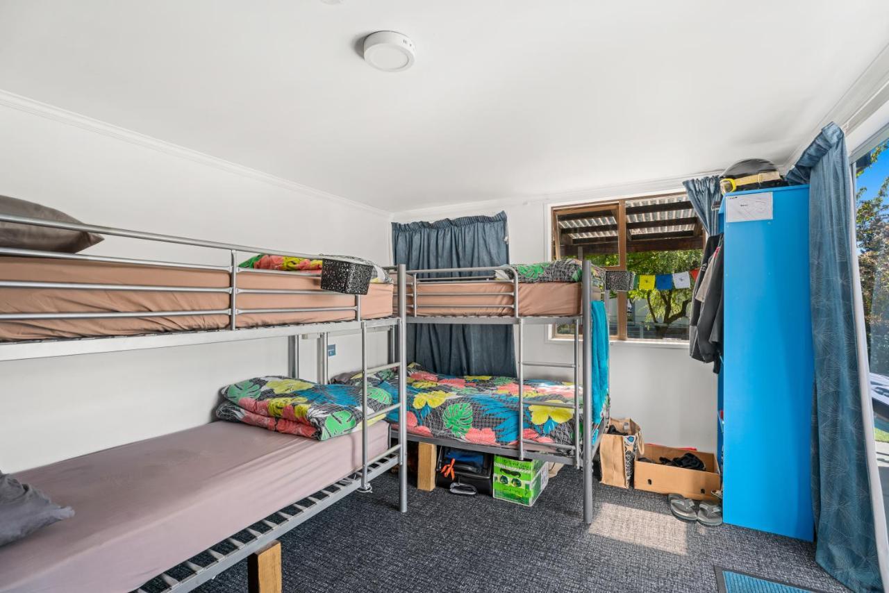 Хостел Mountain View Backpackers Ванака Экстерьер фото